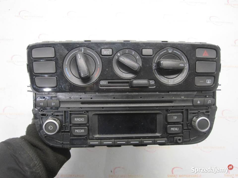 VOLKSWAGEN UP 15r radio CD 1S035156E 1S0820 osobowe Kielce sprzedam