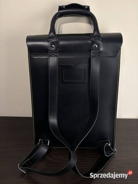Skórzany plecak Dr Martens AC989003 31cm Torby i torebki Łódź sprzedam