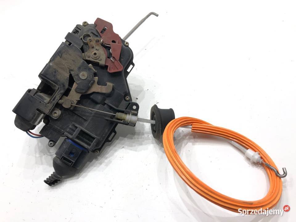 ZAMEK DRZWI LEWY PRZÓD AUDI A3 8P Hatchback