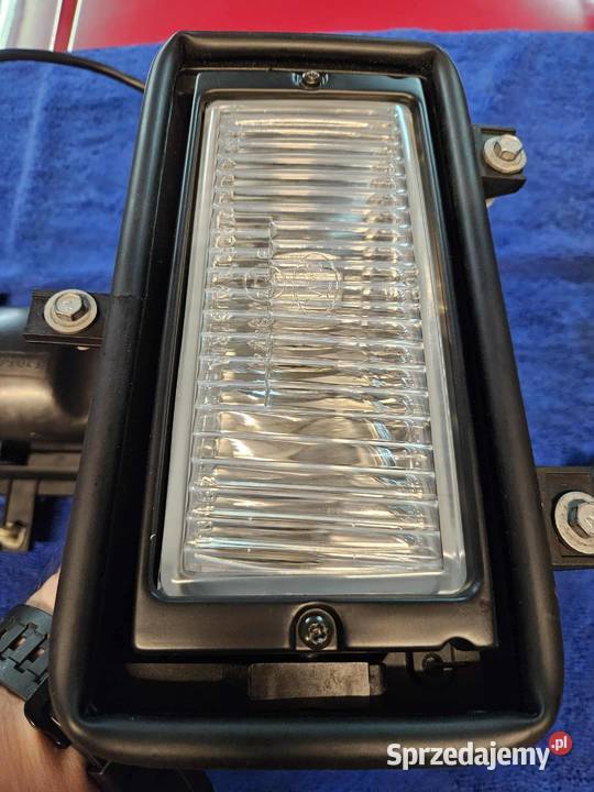 Halogeny przeciwmgielne BMW e30 wąska lampa nowe osobowe Wrocław