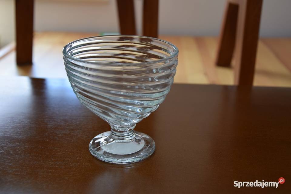 pucharki szklane do lodów 300 ml nowe