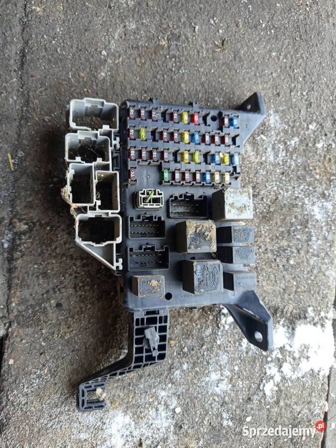 Skrzynka bezpieczników BSI Ford Mondeo MK3 1820 osobowe Skrzynki bezpieczników Łask