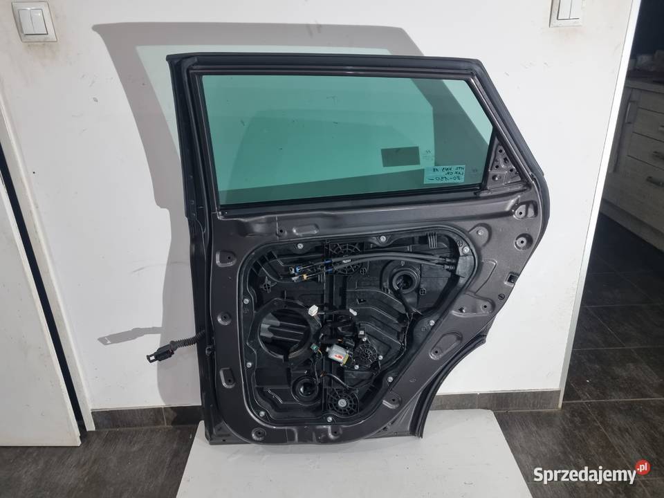 DRZWI PRAWY TYŁ XN3 HYUNDAI TUCSON III 1520 Drzwi Skierniewice