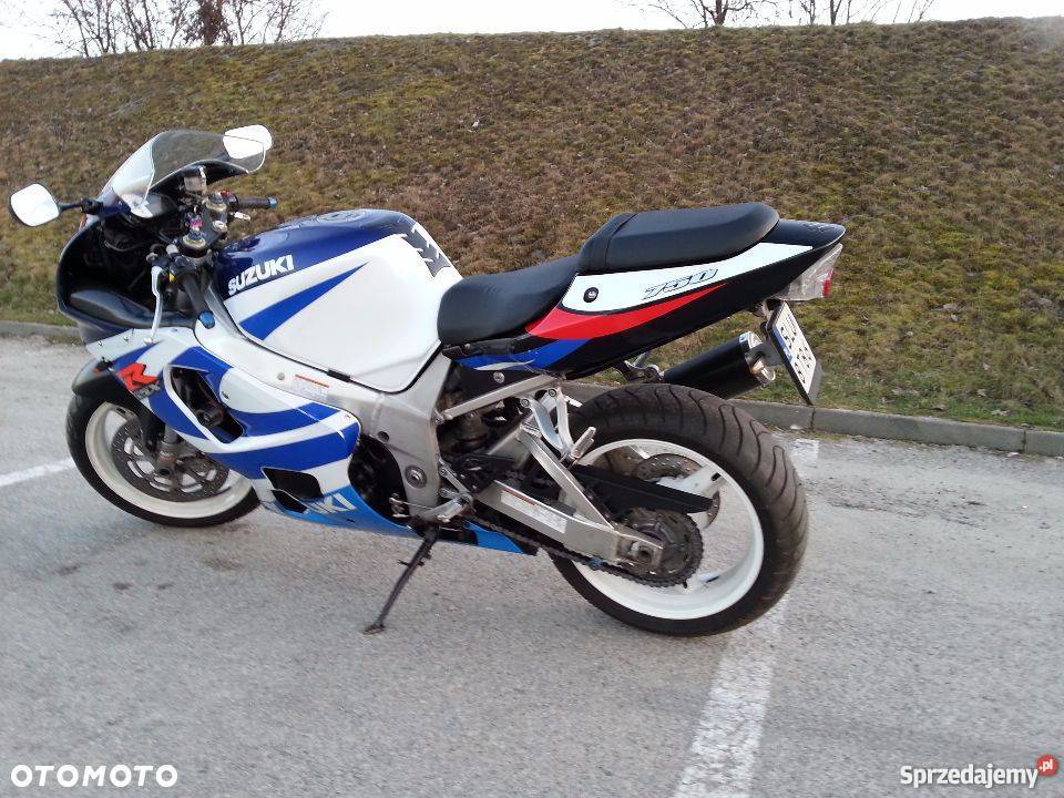 SUZUKI GSXR K1 750 Woźniki