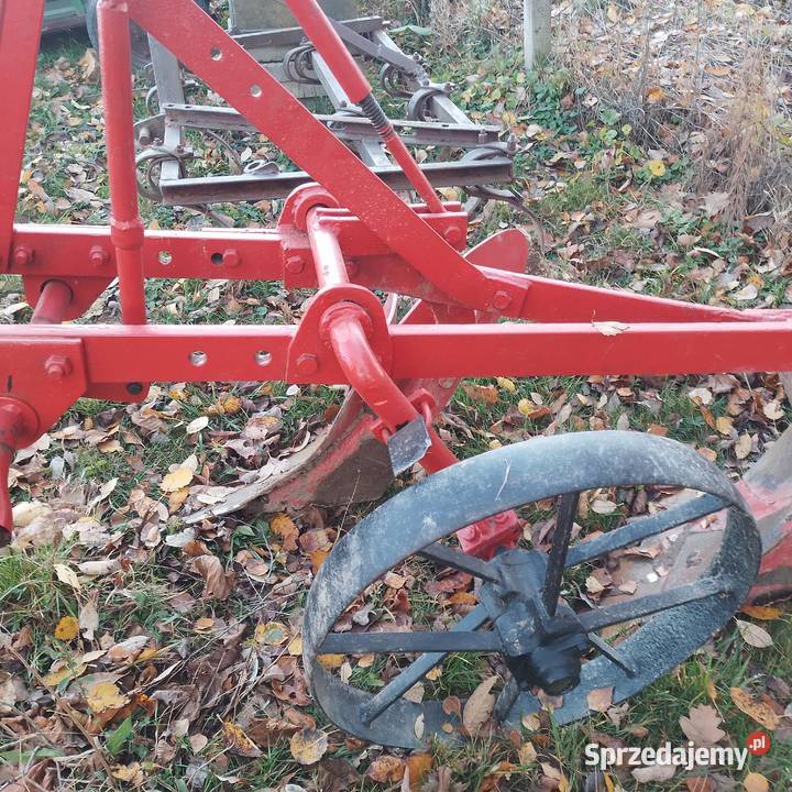 Mały pług dwuskibowy do ciągnik yanmar ursus Kubota