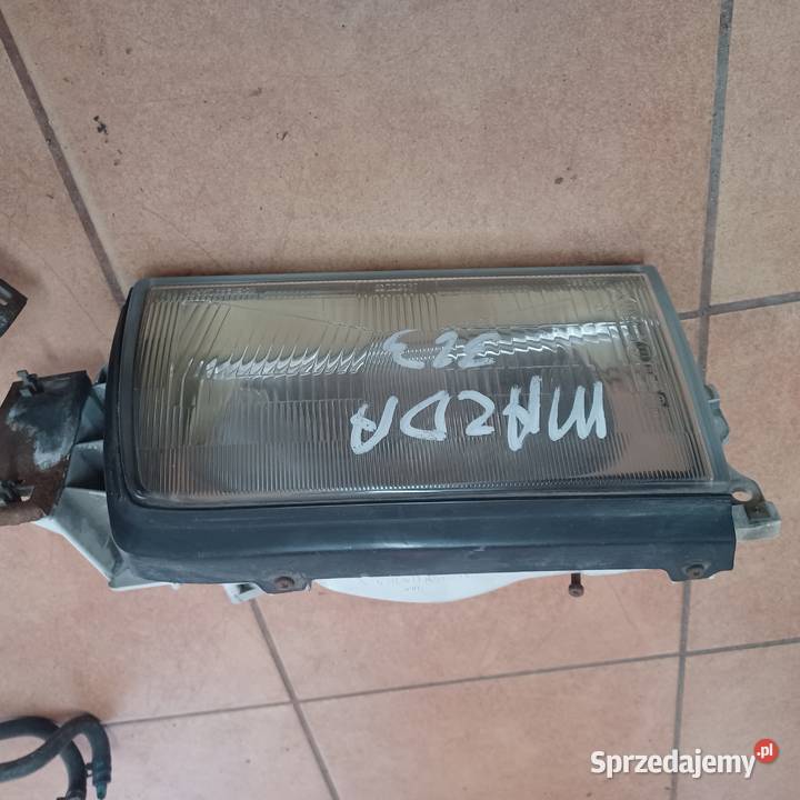 Mazda 323 lampa prawa lewa przod wielkopolskie Rakoniewice sprzedam
