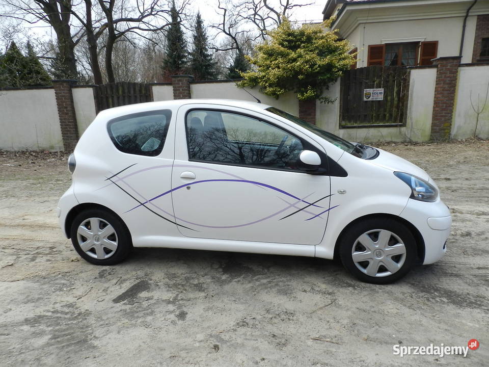 Toyota Aygo I mała tania niezawodna BEZ RDZY Puszczykowo sprzedam