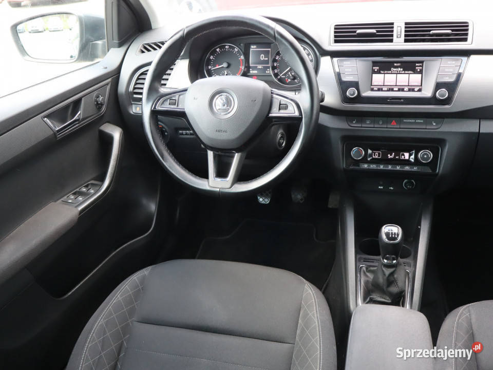 Skoda Fabia 12 TSI manualna Fabia Katowice