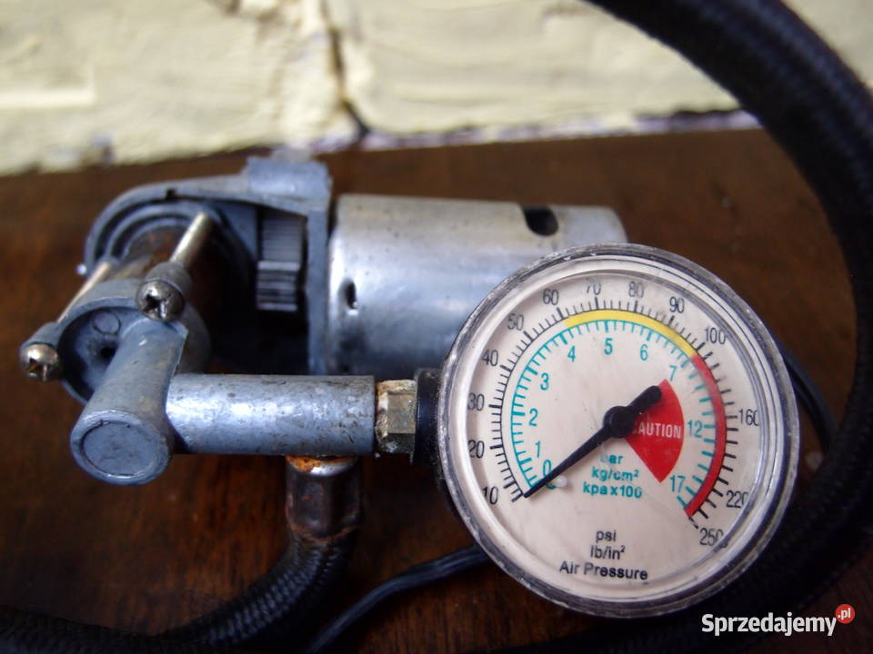 Silniczek elektryczny 12V z manometrem 17bar 250 Łódź
