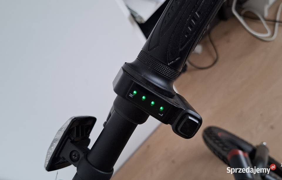 Rower elektryczny DYU składany 36V 10Ah mały