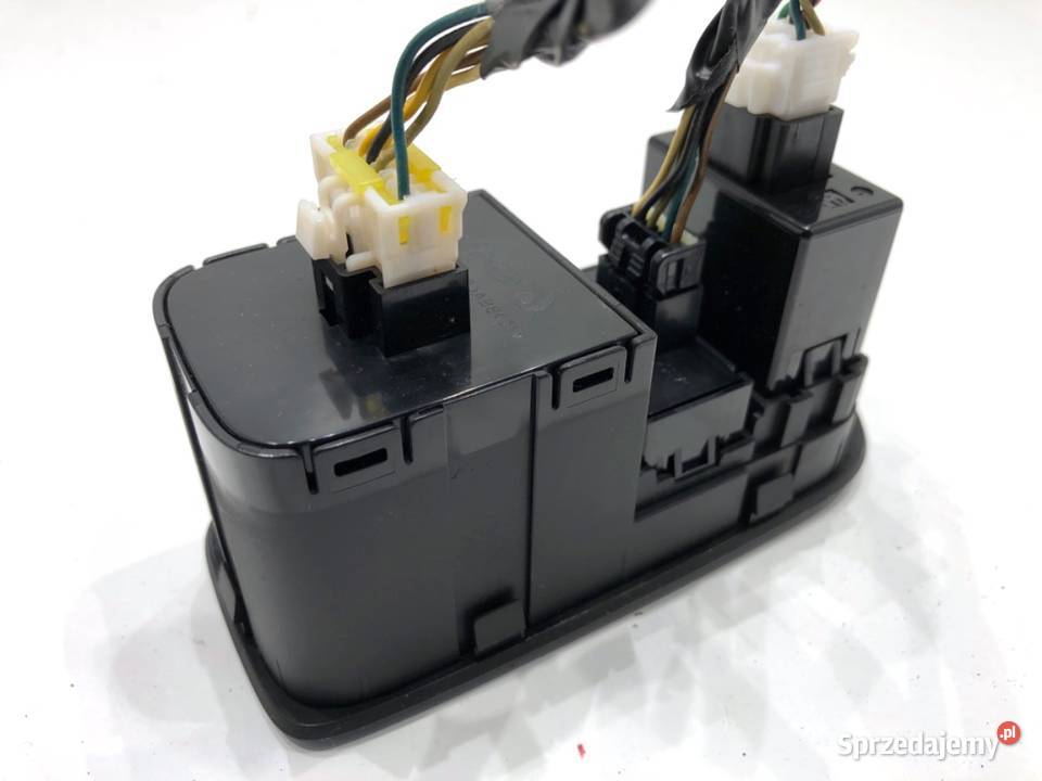 PRZEŁĄCZNIK REGULACJI ŚWIATEŁ KIA CARENS IV sprzedam