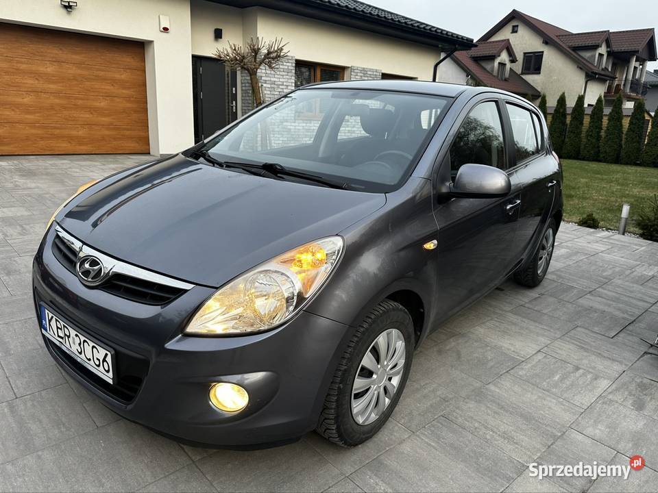 Hyundai i20Pełny Automat 10 lat jedną