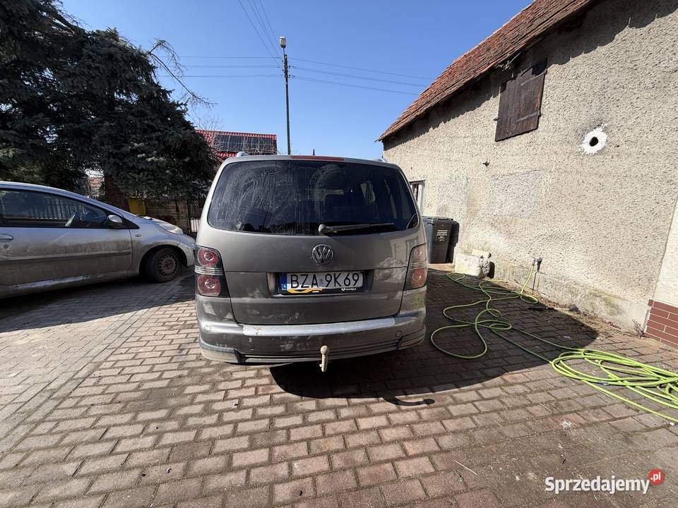 Vw touran cross automat Źródła