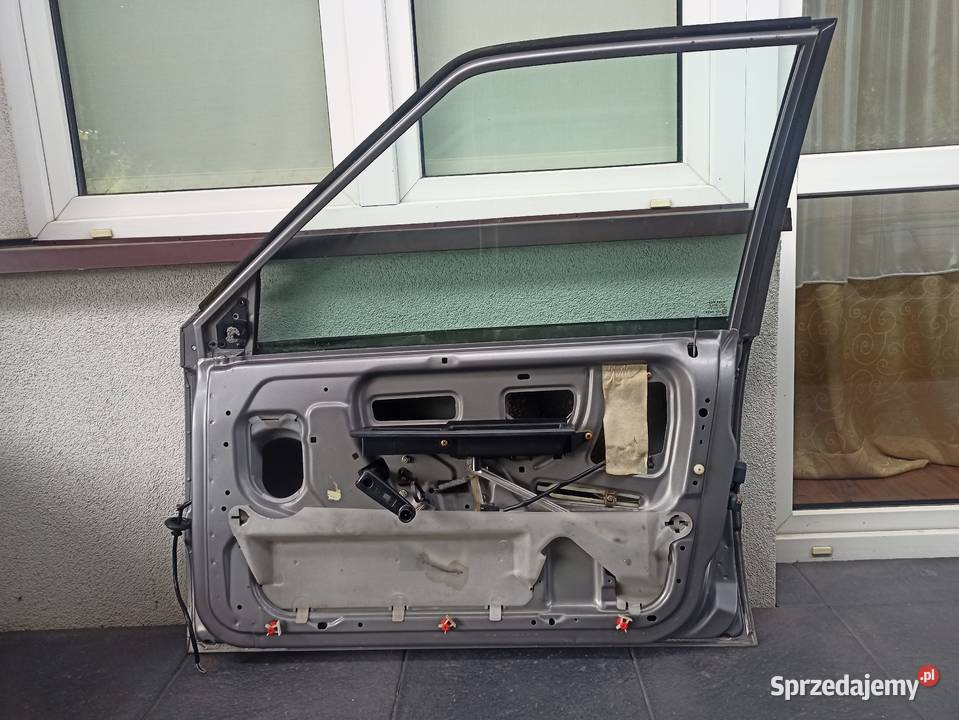 Volvo 740 940 drzwi przednie prawe pasażera Sieradz
