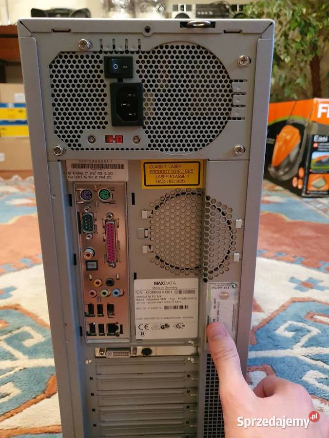 Komputer stacjonarny MaxData Klasy Pentium 4, D Warszawa