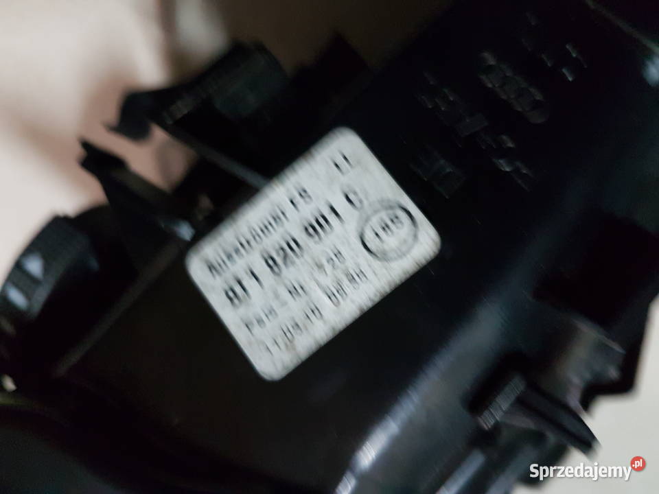 AUDI A4 B8 A5 KRATKA NAWIEWU KRATKI KONSOLI deski rozdzielcze, konsole Wyposażenie wnętrza Turek