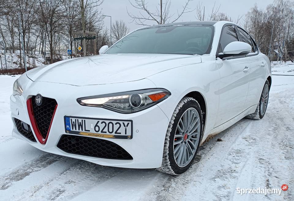Alfa Romeo Giulia Q4 280 benzyna Kobyłka