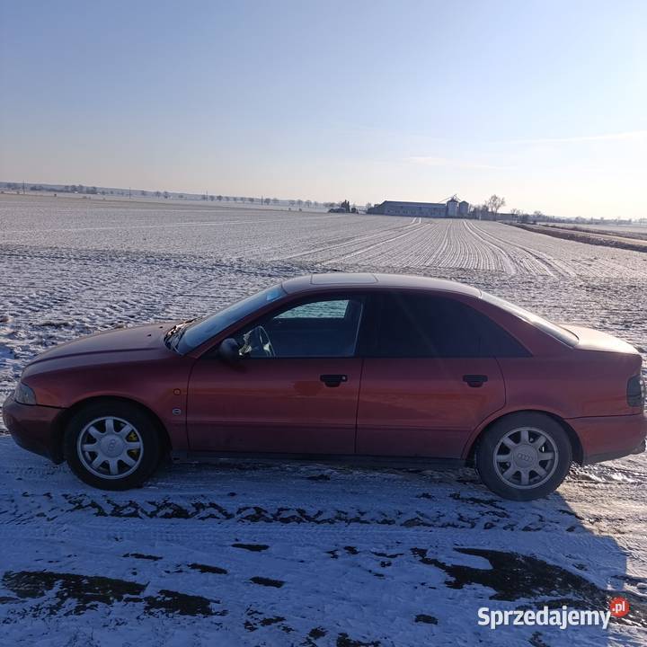 Audi a4 b5 1994 18 benzyna skórysedan