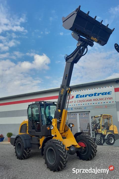 Teleskopowa ładowarka przegubowa WOLF 825T nowa Kielce