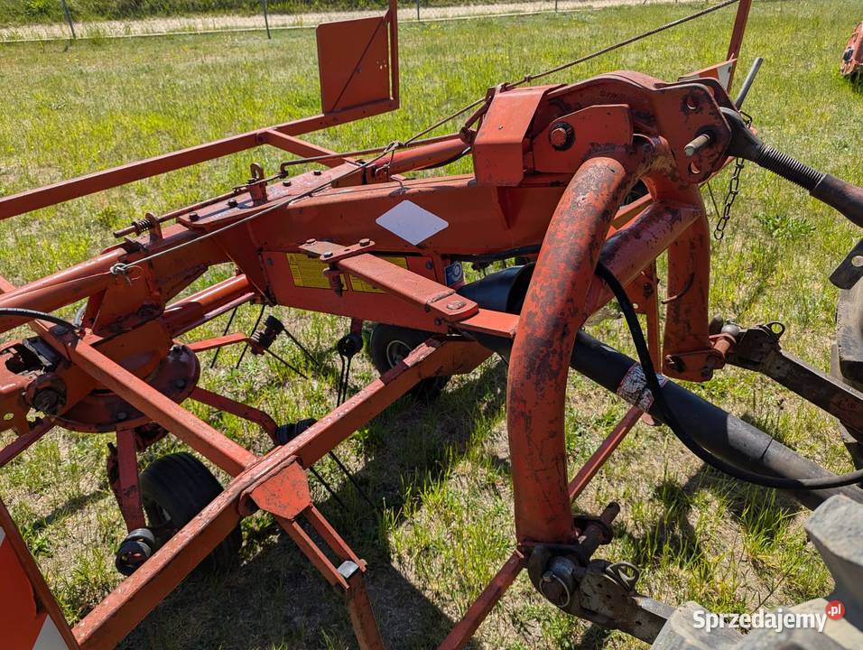 Przetrząsarka kuhn GF 6301 zgrabiarka Kuhn Stężyca
