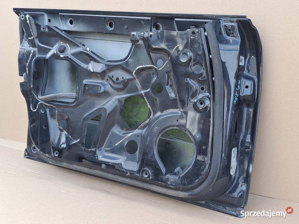 AUDI A4 B7 DRZWI LEWY PRZÓD LEWE PRZEDNIE Bieleń