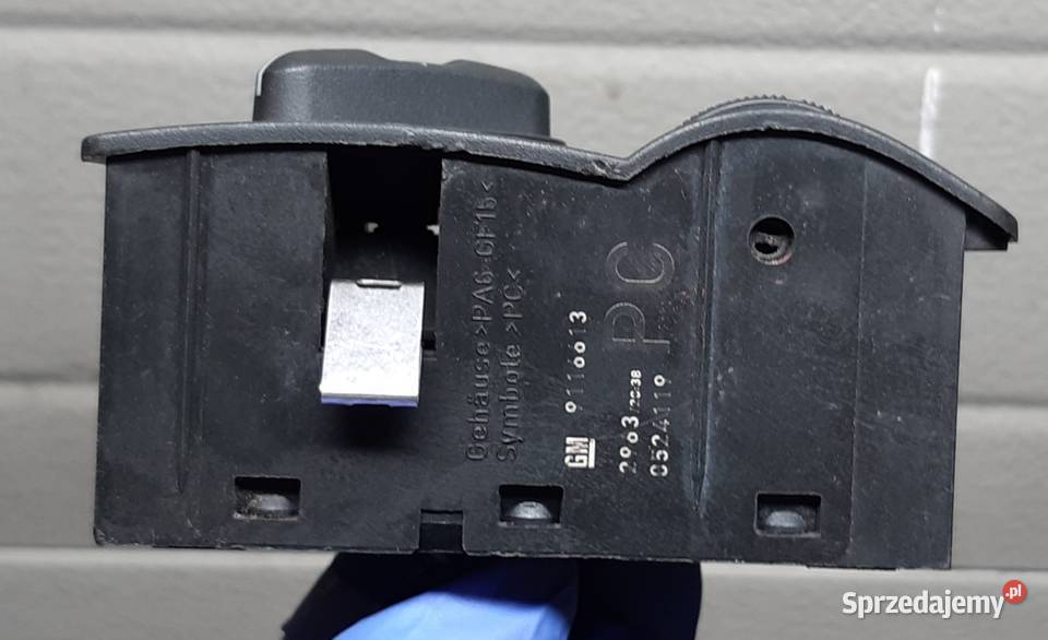 WŁĄCZNIK PRZEŁĄCZNIK ŚWIATEŁ OPEL CORSA C sprzedam
