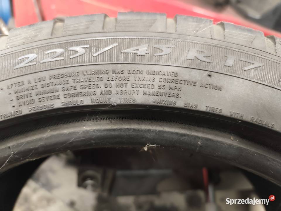 Opony zimowe 22545R17 Michelin Samochodowe Inowrocław