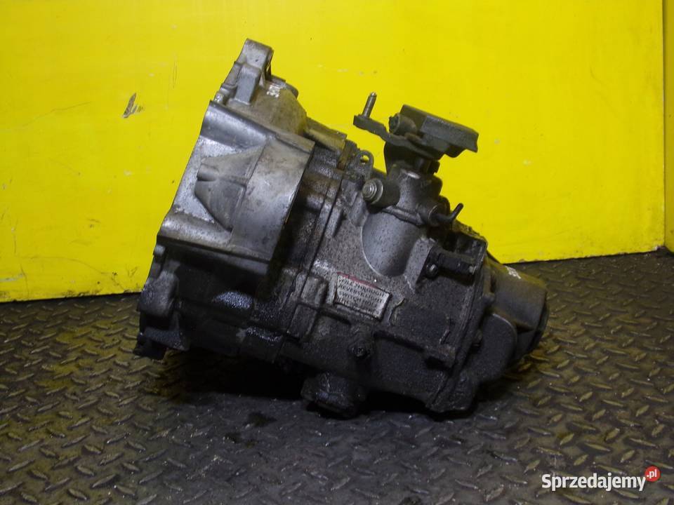 AUDI A3 8V 14 TFSI 15r 122 skrzynia biegow 6 MYF osobowe Suków