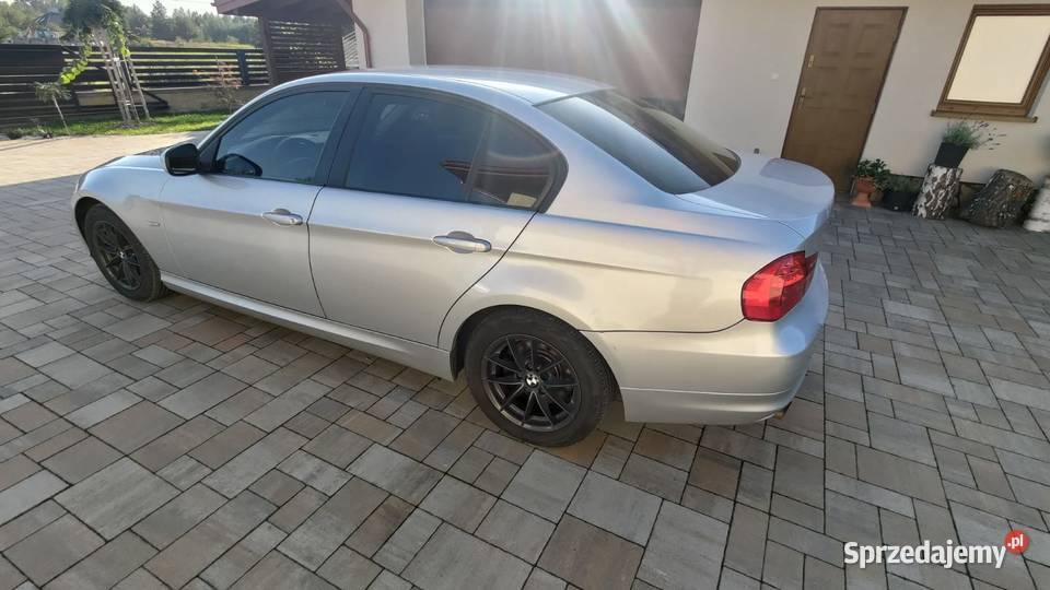 BMW e90 Czarna