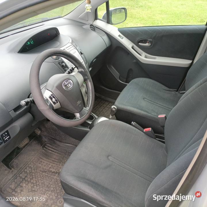 Toyota Yaris 13 automat Zarejestrowany w Polsce łódzkie Zduńska Wola
