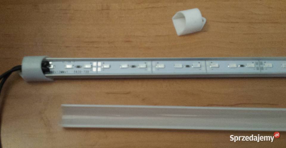 Listwa LED czerwona 1m 12V 72 diody Oświetlenie Łódź sprzedam