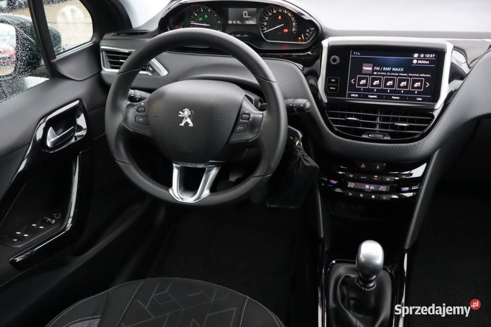 Peugeot 2008 12 PureTech światła do jazdy dziennej Zabrze sprzedam