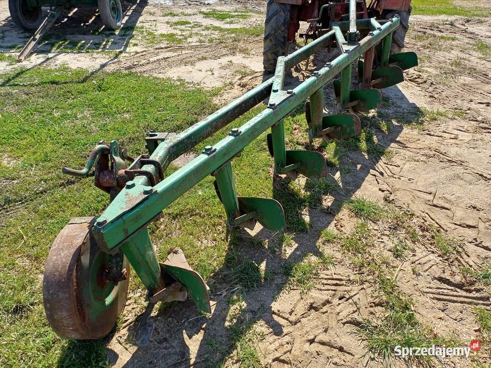 Pług podorywkowy 7 skib Lubichowo