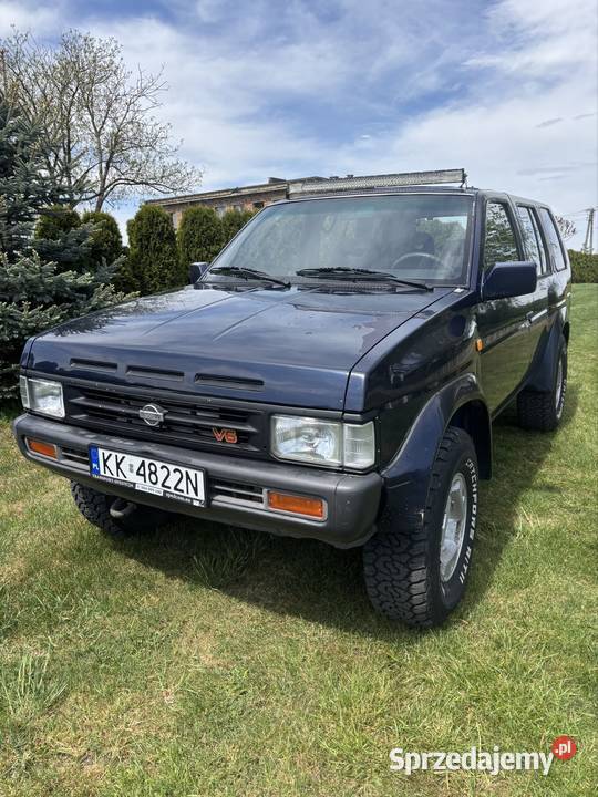 Nissan Terrano 1 30 benzyna v6 Dobczyce sprzedam