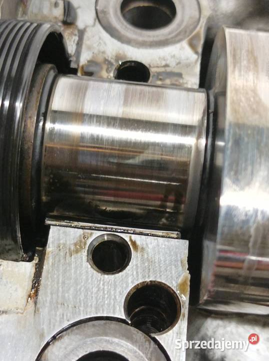 GŁOWICA KOMPLETNA 038103373R 19 TDI VW