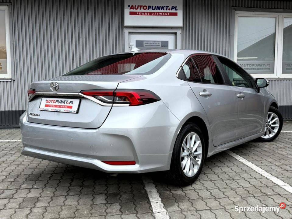 Toyota Corolla 2022r Salon Fvat 23 Bezwypadkowy Rzeszów sprzedam