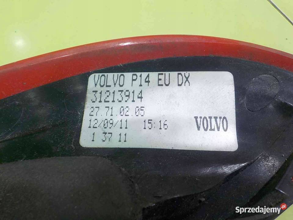 VOLVO C30 20 D 12r 3D lampa prawa tyl 31213914