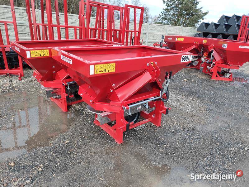 Rozsiewacz nawozu hydraulika STRUMYK TYTAN 13 mazowieckie Przasnysz