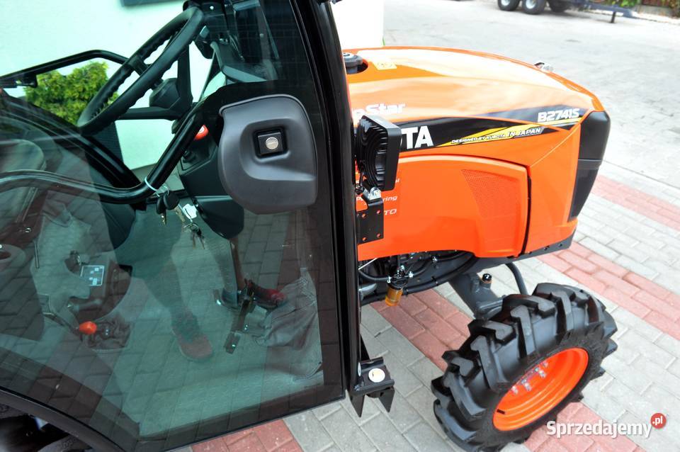 Kubota B2741 S Neo Star 4x4 27 CAB podkarpackie Tajęcina