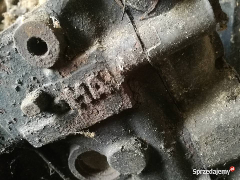 Silnik 20B MA gaźnik słupek bez głowicy Mazda Biłgoraj sprzedam