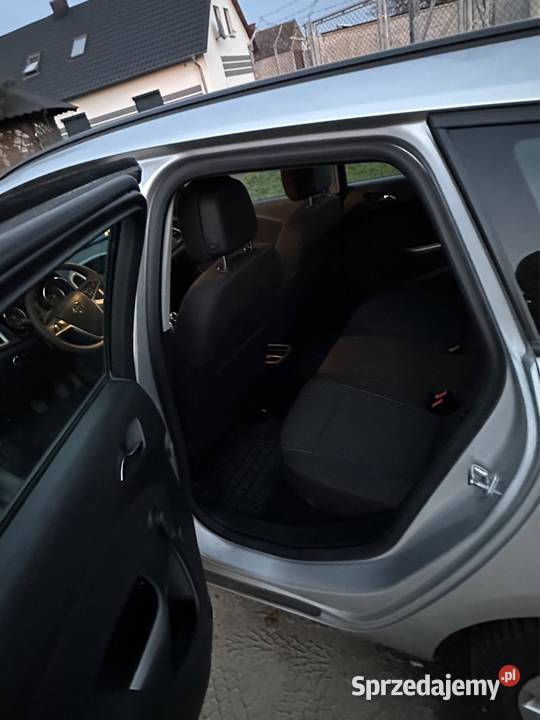 Opel astra 2011 r 17cdti Astra Wydorowo sprzedam