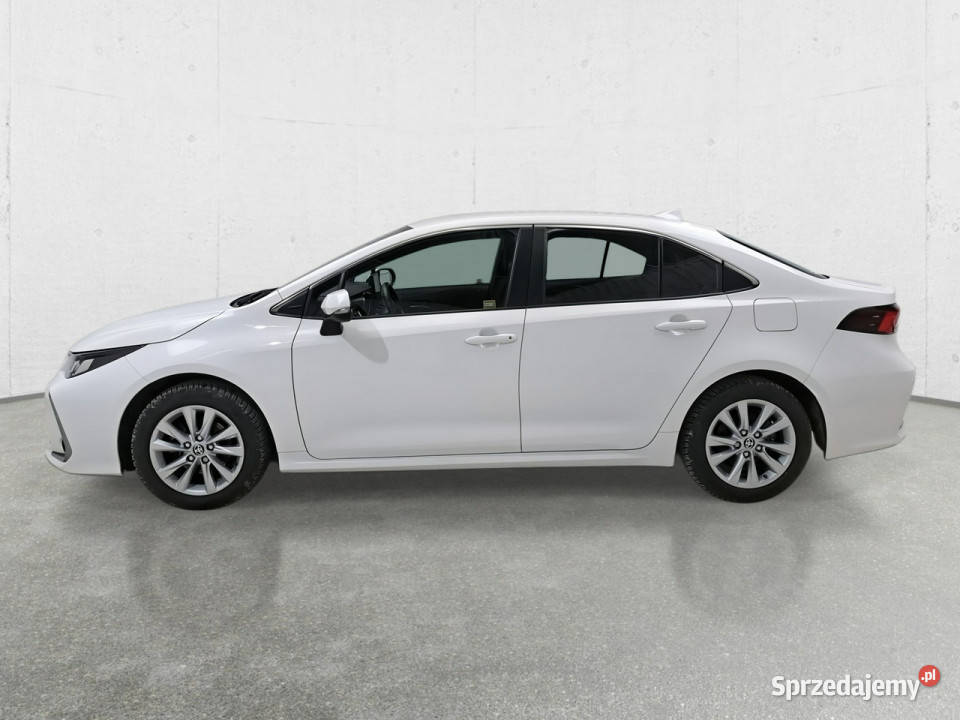 Toyota Corolla Seria E16 2012 Komorniki sprzedam