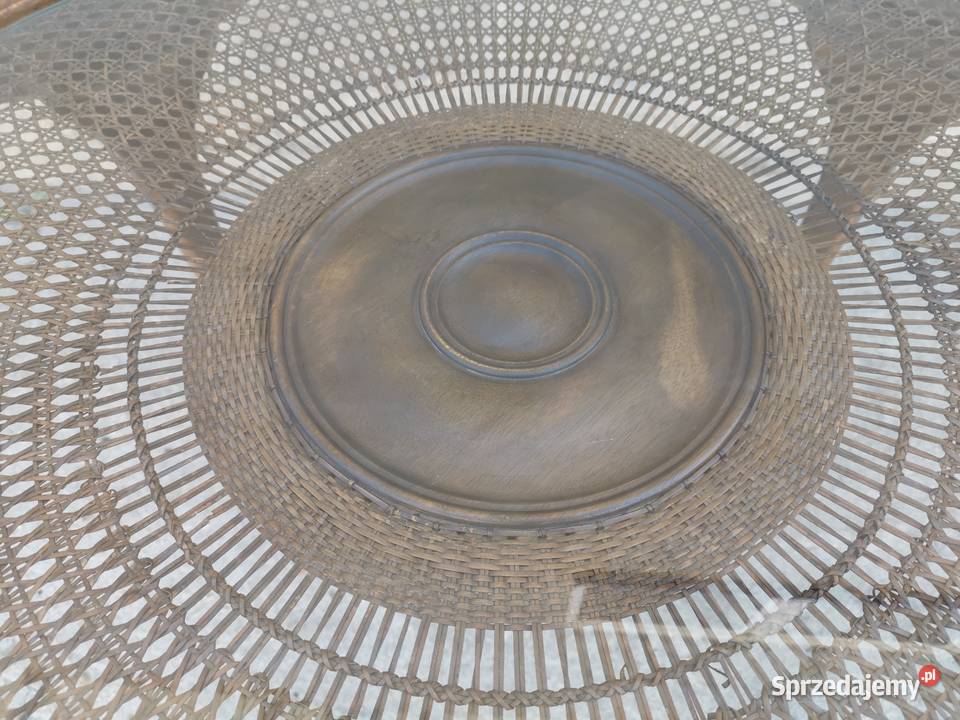 Stylowy stół z drewna z blatem ze szkła i Wałbrzych