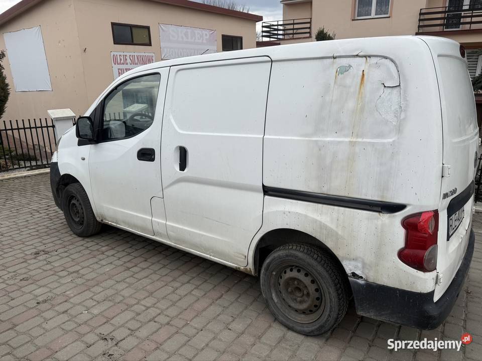 Samochód Nissan NV200 manualna Tuczempy sprzedam