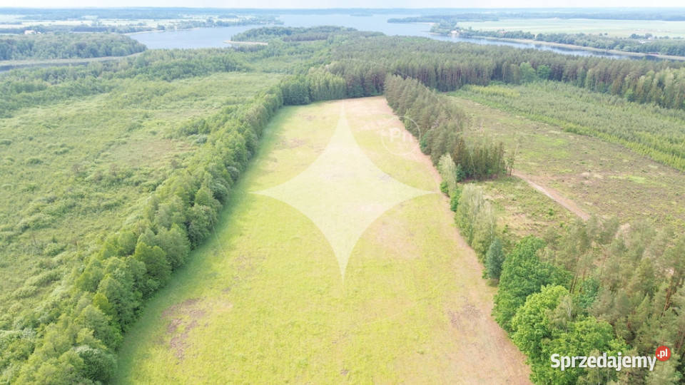 Działka w otulinie lasu niedaleko jeziora Makosieje