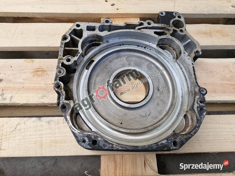 Pokrywa skrzyni biegów John Deere 6810 6910 6930 Byków