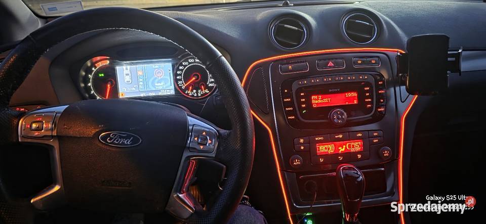 Ford Mondeo 23 LPG Convers Titanium S salon światła do jazdy dziennej Chełmno