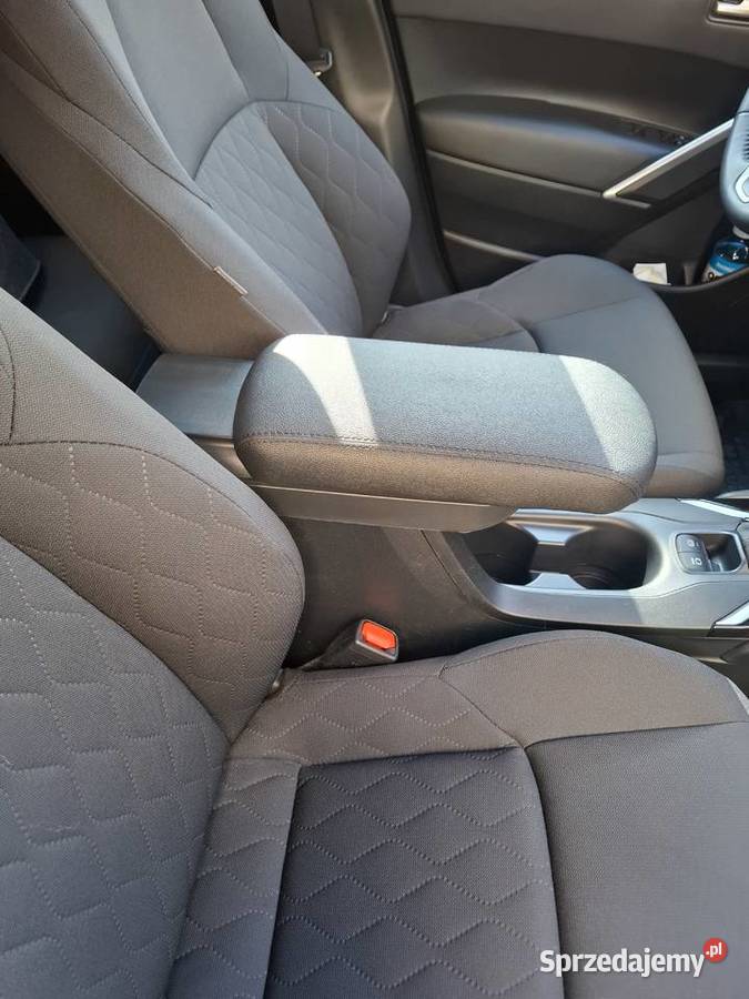 Toyota corolla cross Podłokietnik wysuwany Stargard sprzedam