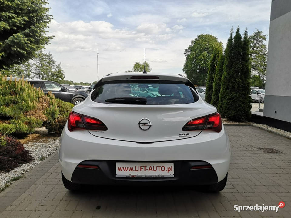 Opel Astra 14 16V 120 GTC Klima Parktronic biały