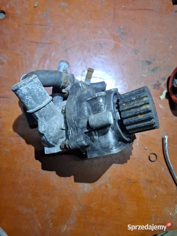 Obudowa termostatu Mazda 6 GG GY 20 CITD diesel Rok produkcji 2006 Termostaty Przyborów